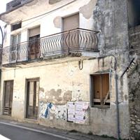 CASA INDIPENDENTE A CERVINO