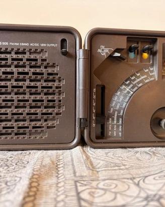 RADIO BRIONVEGA CUBO AVORIO TS 505 FUNZIONANTE