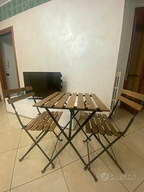 Tavolino pieghevole in legno + 2 sedie IKEA
