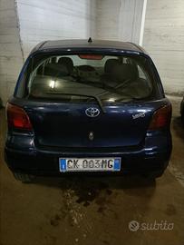 TOYOTA Yaris - 2004