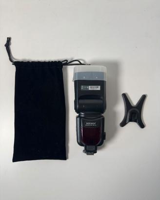 Flash Neewer Speedlight NW 561