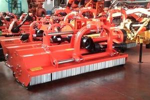 TRINCIA ERBA E SARMENTI MOD. TSH 220 NUOVO