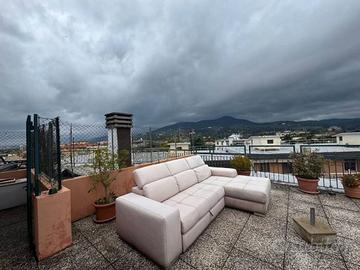 Appartamento di 122 m² con 5 locali e box auto a F