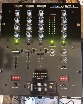 Mixer dj Alto DJM-4 