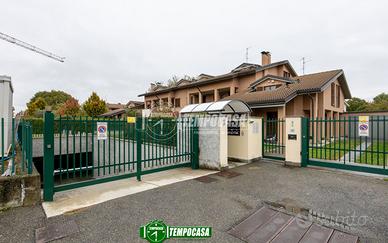 LIBERO SUBITO: 3 LOCALI, BOX DOPPIO E CANTINA!