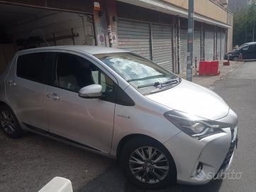 Toyota Yaris Hybrid 