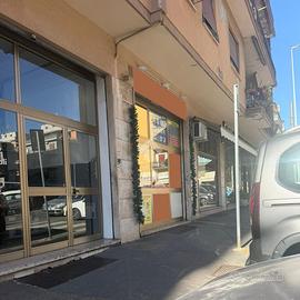 NEGOZIO A ROMA