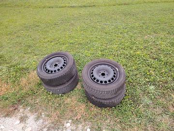 Gomme invernali e cerchi per Golf 