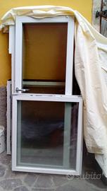 Finestra e portafinestra in pvc bianco