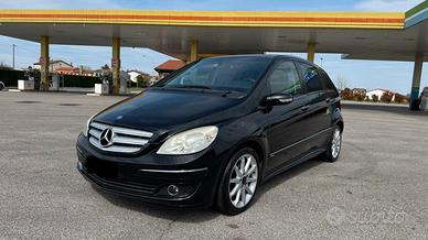 Mercedes Classe B180