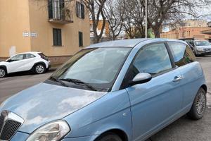 Lancia Ypsilon 2004