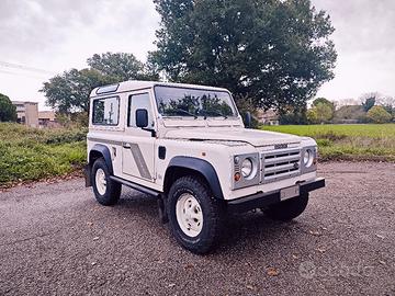 LAND ROVER Defender 90 2.5 Tdi