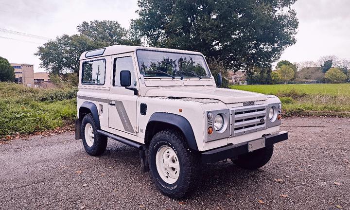 LAND ROVER Defender 90 2.5 Tdi