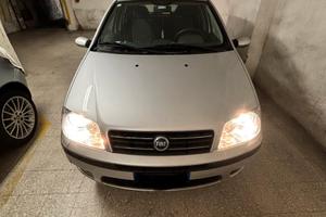 Fiat punto 2007 - 5 porte, marciante