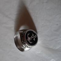 anello elegante uomo