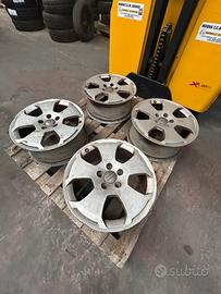 Cerchi in lega 17" Originali Audi A3 (5x112)