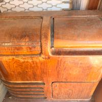 Mobile stereo antico