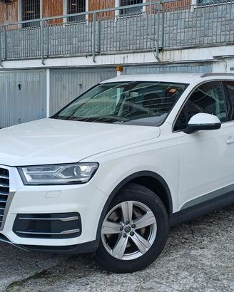 Audi Q7 3.0 tdi ultra Business Plus quattro tiptro