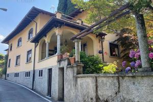 Villa di 450 m² con più di 5 locali e box auto dop