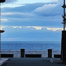 Indipendente a 50 metri dal mare