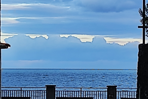 Indipendente a 50 metri dal mare