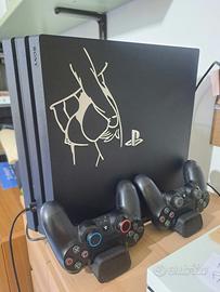 Ps4 pro + 2 controller + giochi vari