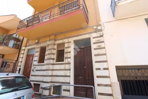 5 LOCALI A SCILLA