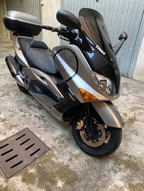 Yamaha TMAX  con 19.500 km reali