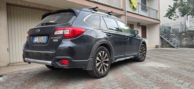 SUBARU OUTBACK 2.0D