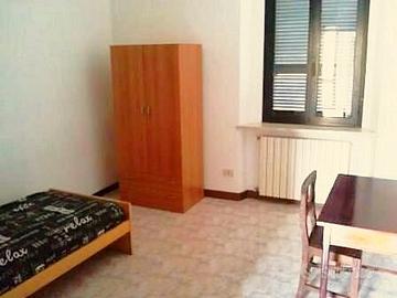 CAMERA SINGOLA CREMONA 250 EURO Zona Esselunga