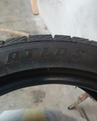 Pneumatici Atlas 215/45/r17
