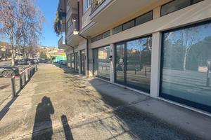 Locale in via Alessandro Volta, Montegiorgio (FM)