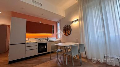 2 LOCALI A MILANO