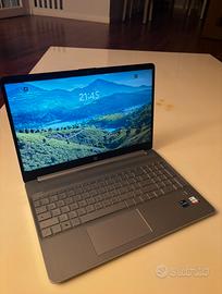 Laptop HP 15s i7 Windows 11 Come nuovo