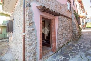 5 LOCALI A CITTADUCALE