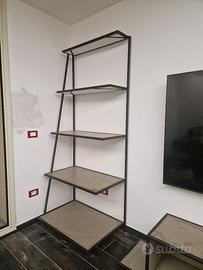 mobile salotto stile industrial