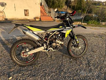 Fantic enduro XEF 125