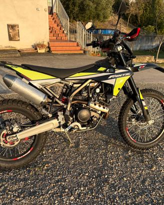 Fantic enduro XEF 125