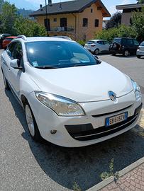 renault megane station wagon