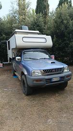 pick up con cellula abitativa