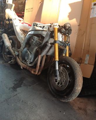 Suzuki Gsx 1100 R  uso ricambi