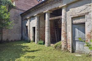Casa indipendente di 482 m² con più di 5 locali a 