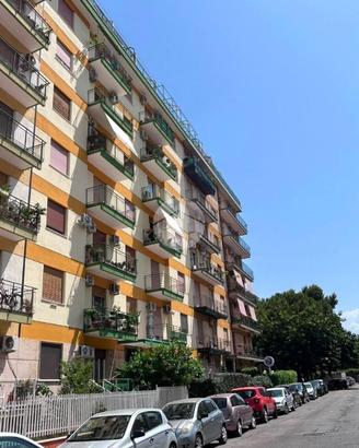 4 LOCALI A PALERMO