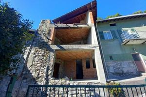 Rustico / Casale di 228 m² con 5 locali a Veleso