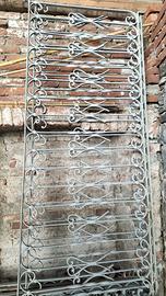 antica ringhiera in ferro per balcone 