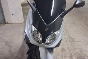 Yamaha TMax 500