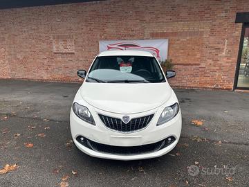 Lancia Ypsilon 1.0 FireFly 5 porte S&S Hybryd Gold