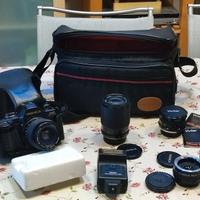 Macchina fotografica reflex analogica Yashica 108