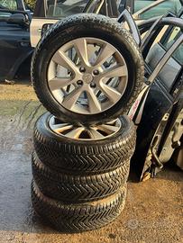 GOMME CON CERCHI HYUNDAI 185/60/15