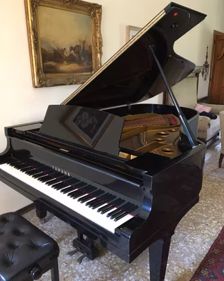 Pianoforte a coda Yamaha G7